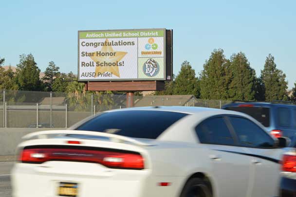 pittsburg california highway 4 digital billboard